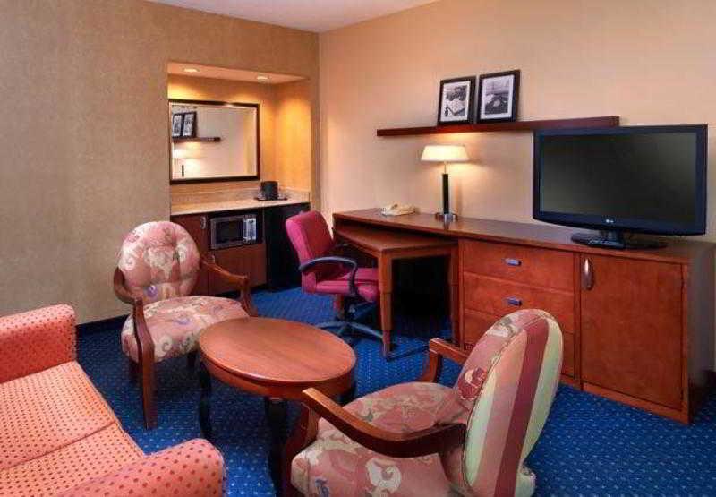 Courtyard By Marriott Minneapolis-St. Paul Airport Mendota Heights Δωμάτιο φωτογραφία