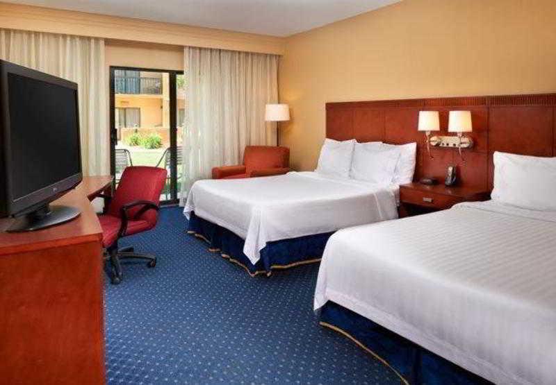 Courtyard By Marriott Minneapolis-St. Paul Airport Mendota Heights Δωμάτιο φωτογραφία